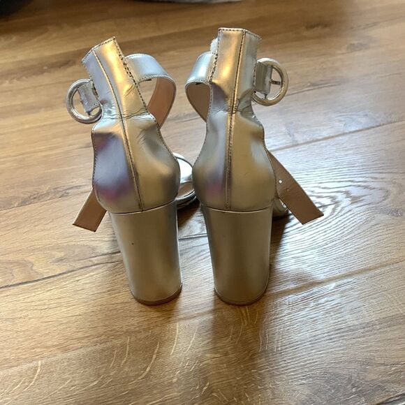 Gianvito Rossi silver heals - Picture 4 of 6